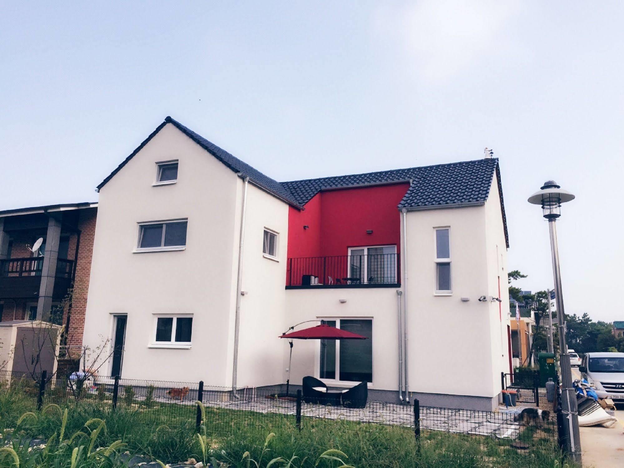 Incheon Airport Happy Place Guesthouse Exterior photo